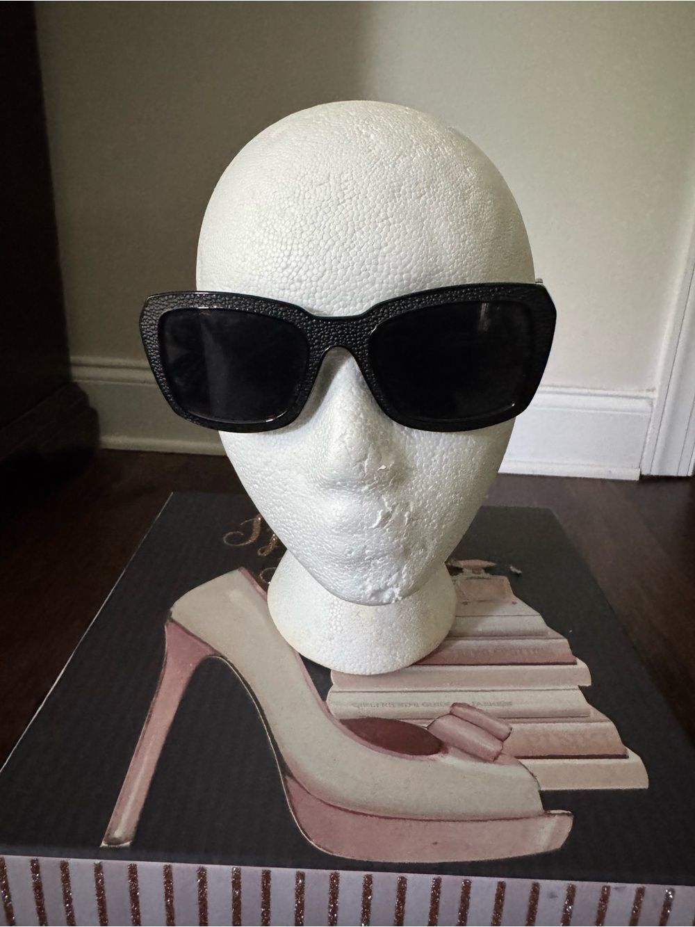 Oversized Black Textured Frame Sunglasses